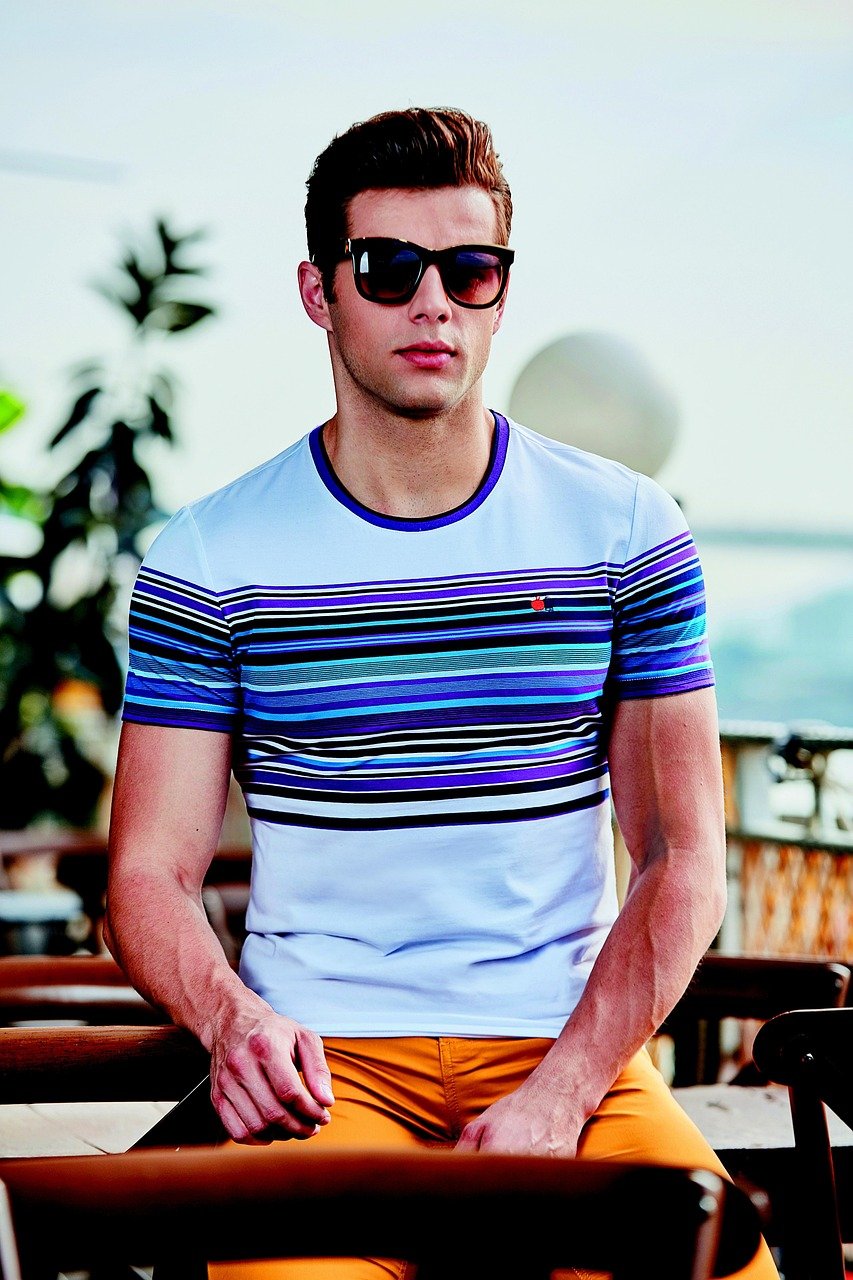 découvrez les meilleures marques de vêtements pour hommes alliant style, qualité et confort. trouvez les incontournables pour renouveler votre garde-robe avec élégance.