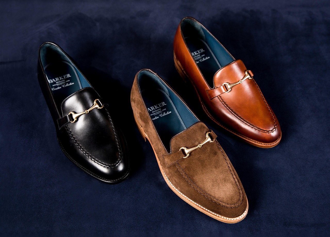 découvrez notre collection élégante de loafers alliant confort et style, parfaits pour toutes les occasions.