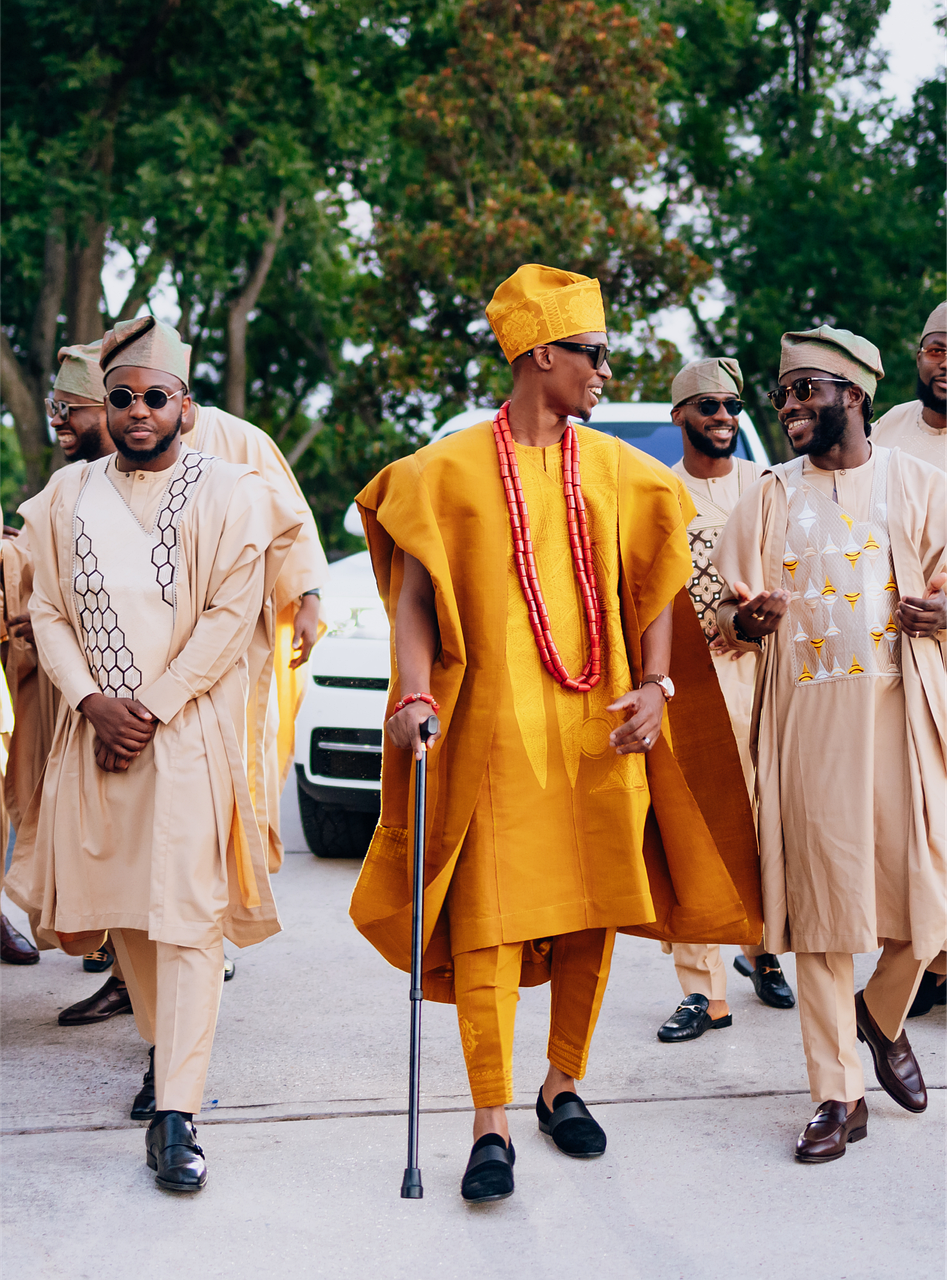 découvrez notre collection élégante de chapeaux pour hommes, alliant style et confort pour toutes les occasions.