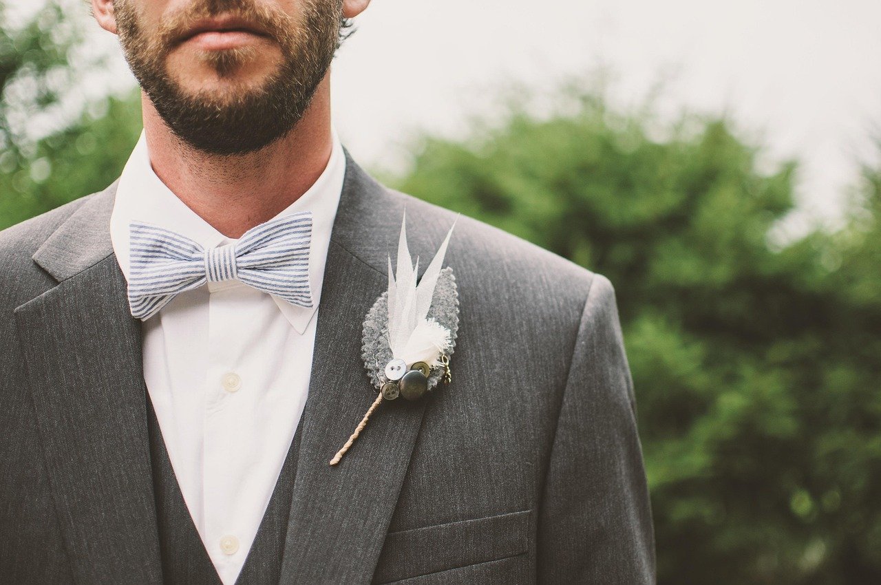 Comment éblouir en tant qu’invitée : le guide ultime pour votre tenue de mariage