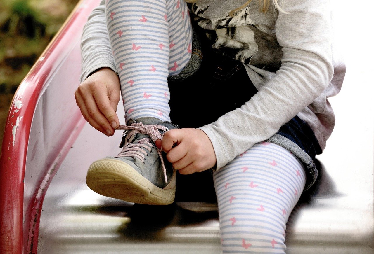 personnalisez vos sneakers selon vos envies avec notre guide complet et nos astuces pour créer des chaussures uniques et stylées.