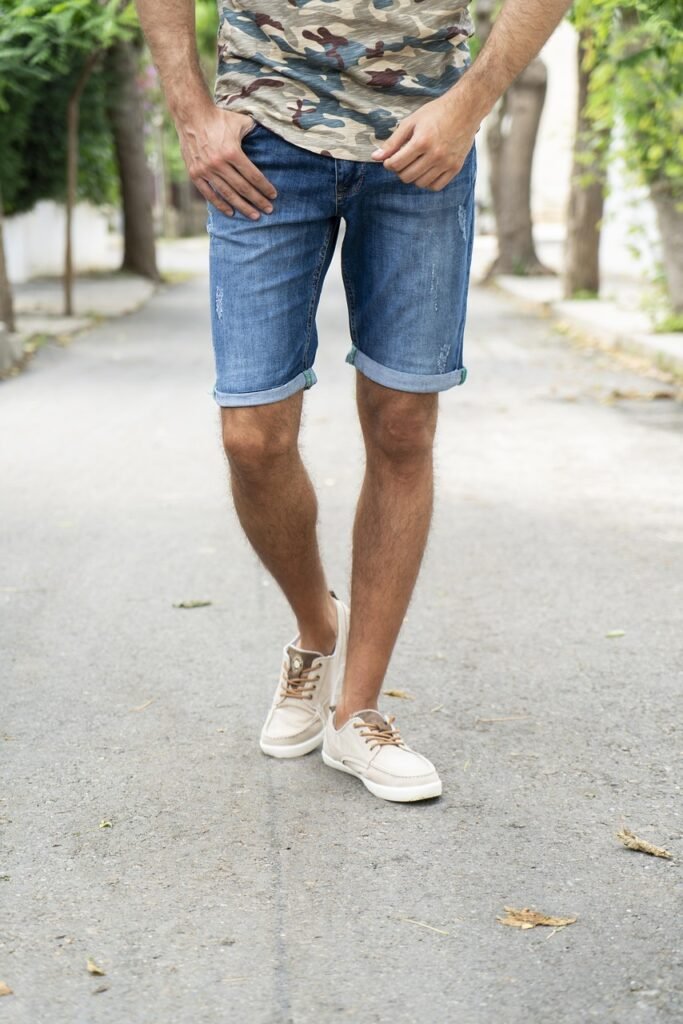 découvrez notre collection de chaussures d'été pour hommes, alliant confort et style pour toutes vos aventures estivales.