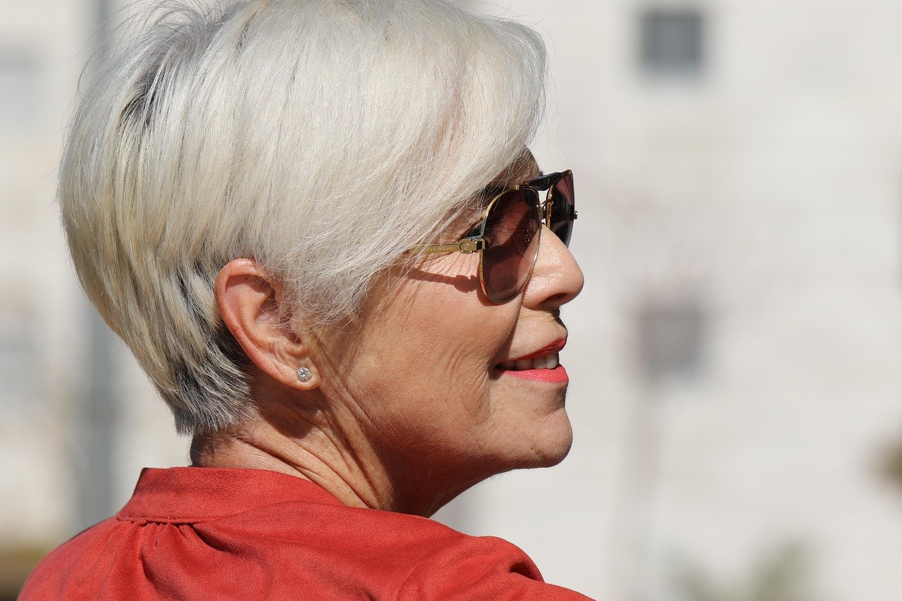 découvrez la coupe de cheveux samouraï, un style audacieux et moderne inspiré des guerriers japonais, alliant tradition et originalité pour un look unique.
