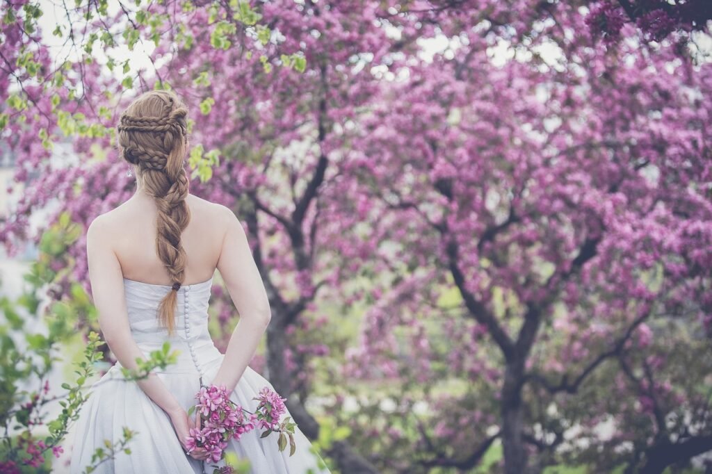 découvrez les dernières tendances coiffure, des styles élégants aux looks décontractés, pour sublimer votre coiffure au quotidien.