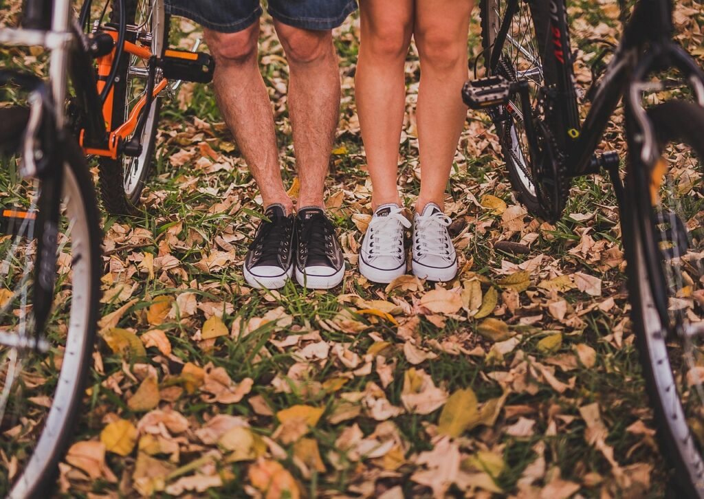 découvrez notre collection tendance de sneakers alliant confort et style pour toutes les occasions. trouvez la paire parfaite qui complétera votre look au quotidien.