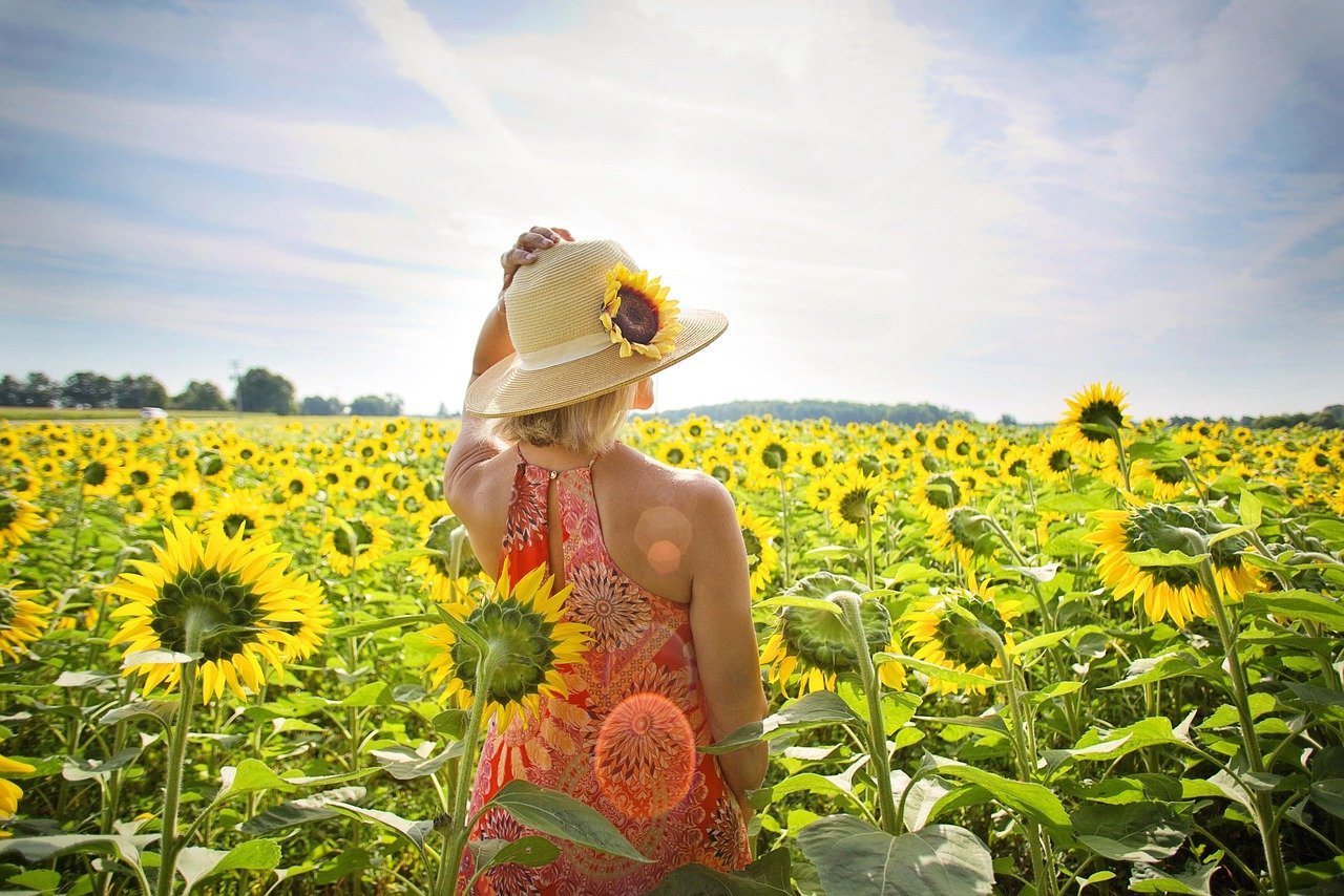 découvrez notre collection de robes d'été légères et élégantes, parfaites pour profiter du soleil avec style et confort.